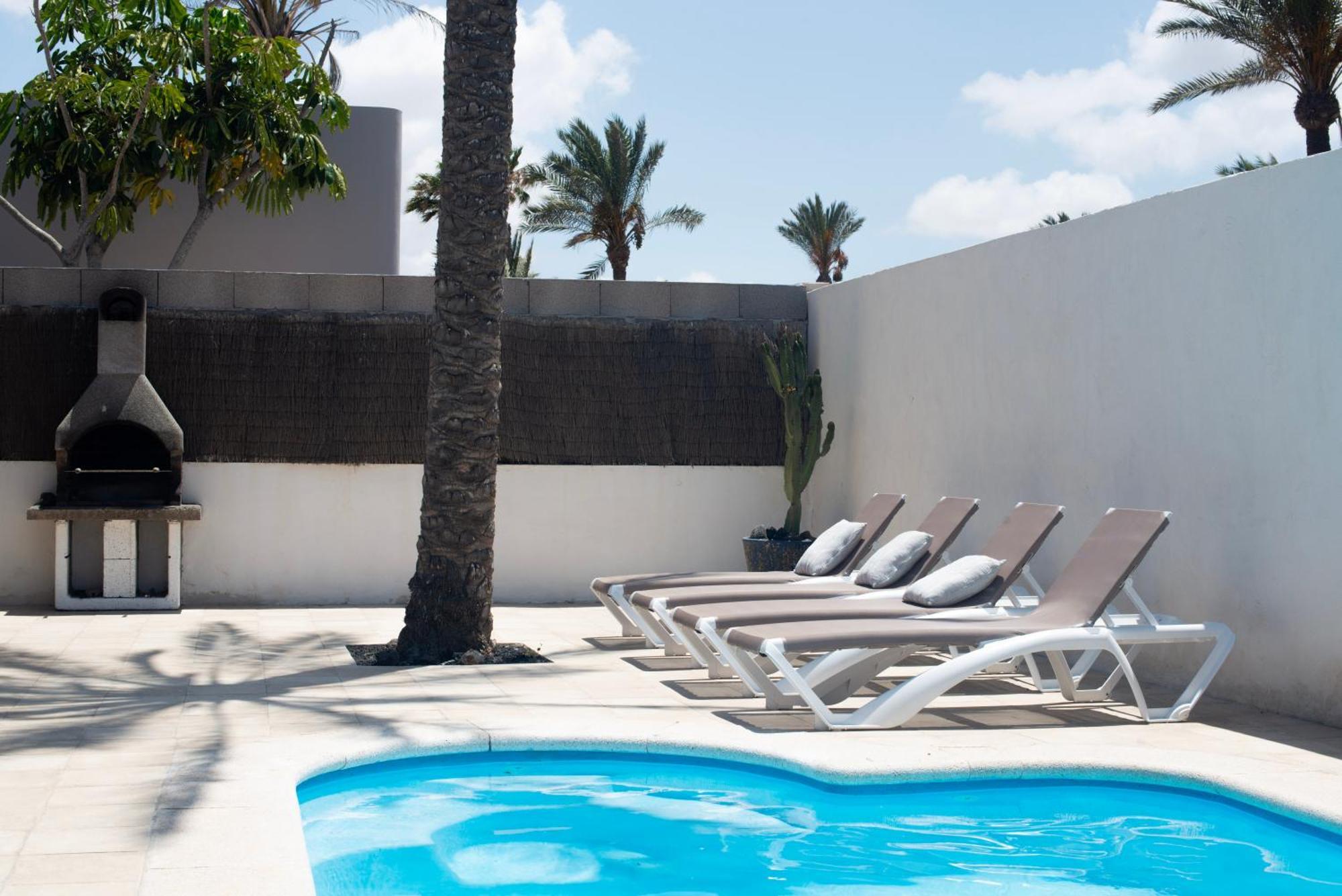 House Boho Palm With Private Heated Pool And Garden, 3 Bedrooms, Wi-Fi Коральео Экстерьер фото