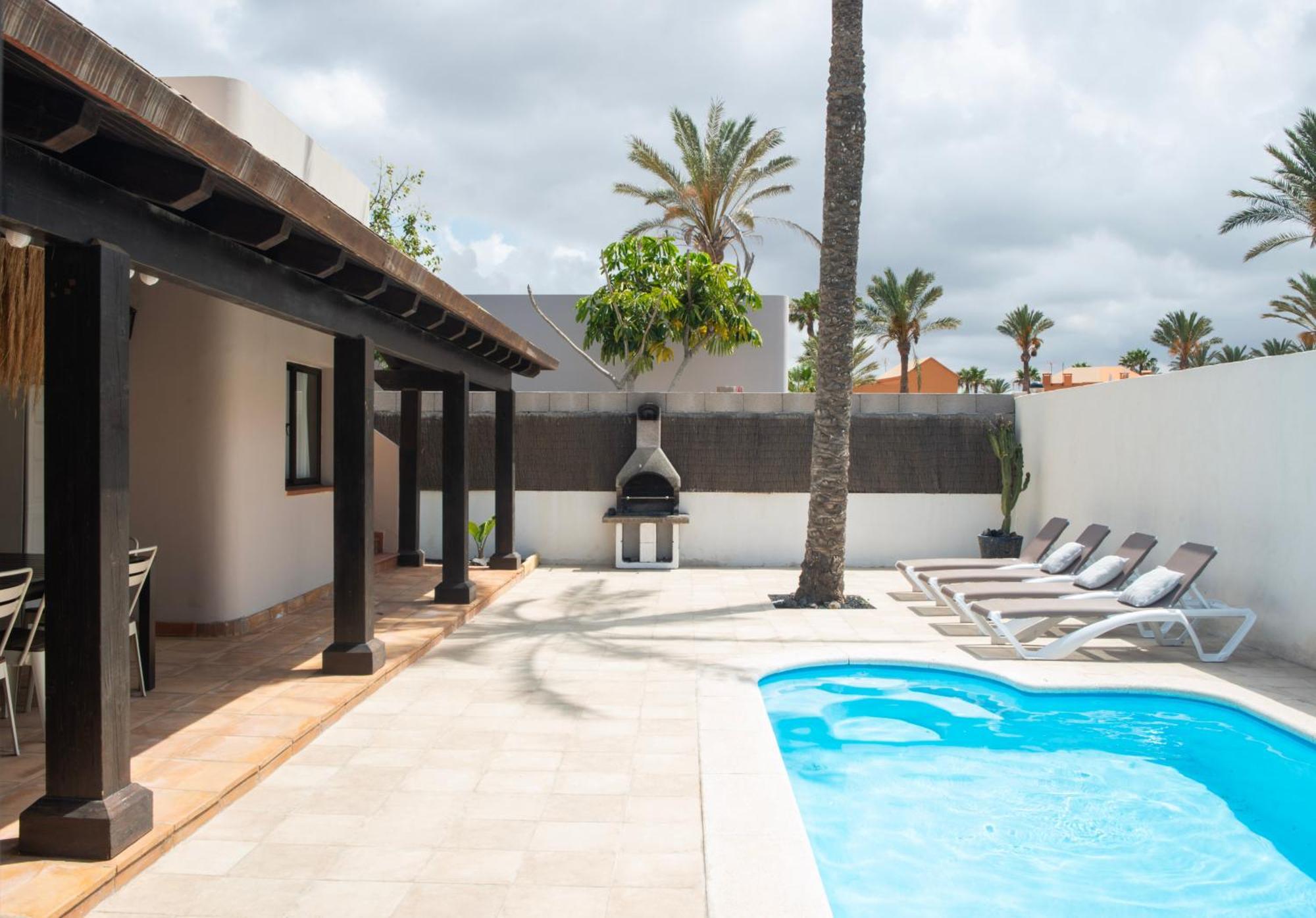 House Boho Palm With Private Heated Pool And Garden, 3 Bedrooms, Wi-Fi Коральео Экстерьер фото