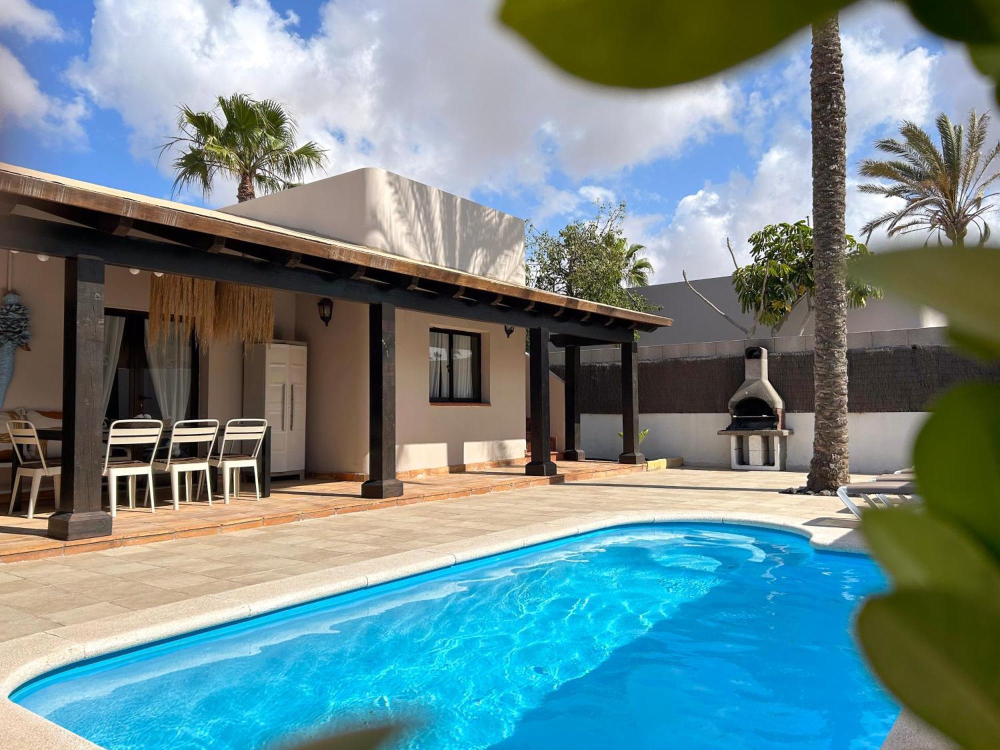 House Boho Palm With Private Heated Pool And Garden, 3 Bedrooms, Wi-Fi Коральео Экстерьер фото